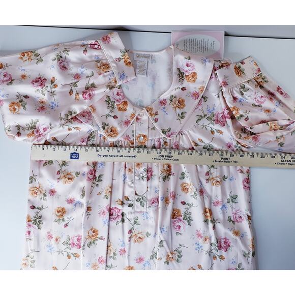 NWT VINTAGE BARBIZON Cuddleskin Satin Pink Floral Nightgown Medium Modest *Flaw - Picture 10 of 14